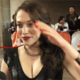 celeb-Kat Dennings1b.gif