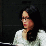 celeb-LucyLiu3b.gif