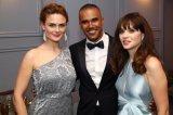 celeb-EmilyDeschanel,ShemarMoore,&ZooeyDeschanel.jpg