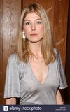 rosamund-pike-new-*******-exhibition-G6W12D.jpg