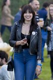 daisy-lowe-in-tight-jeans-at-british-summer-time-festival-in-hyde-park-in-london-july-1-2016-5.jpg