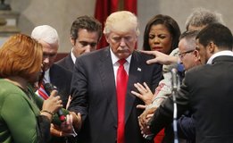 Trump_Bless_Prayer_Black_Church_Cleveland_Ohio.jpg