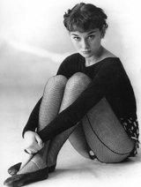 audrey-hepburn-fishnets 38-e4d1718e-sz850x1124-animate.jpg