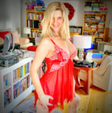 Lauren's Red Holiday Nightie.png