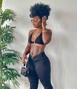 Curvacious Ebony Amateur (1).jpg