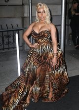 nicki minaj outside harper's bazaar icons party in nyc 9-7-18 (6).jpg