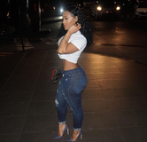 Lira Galore (3).png