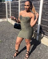 Amateur Uk Ebony Thick Slut Posing Pics (18).jpg