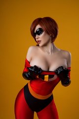 Helen-Parr-Kalinka-Fox-The-Incredibles-Hentai-Cosplay-26-680x1020.jpg