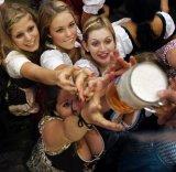 the-20-sexiest-oktoberfest-photos-ever-taken-20-photos-7.jpg