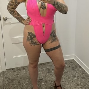 Montreal Hotwife for BBC!